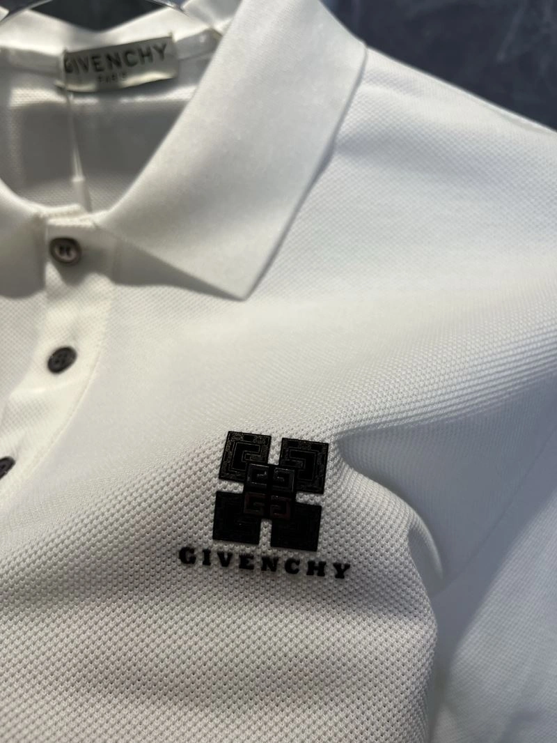 Givenchy T-Shirts Refined 123621