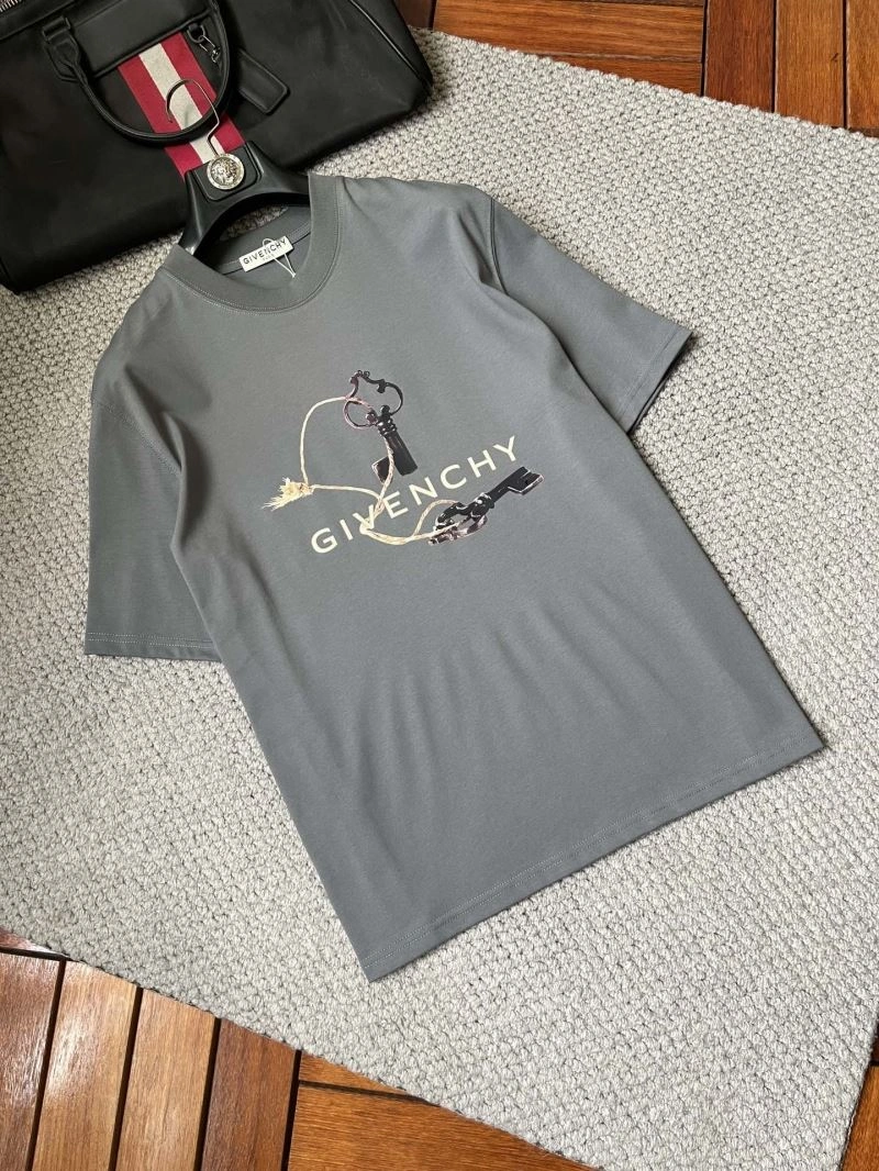 Givenchy T-Shirts OnTrend 123622