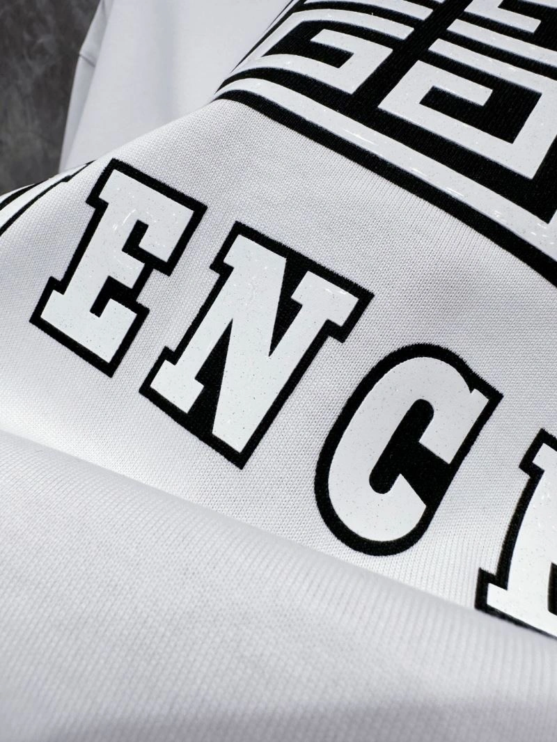 TechFriendly Givenchy T-Shirts 123617