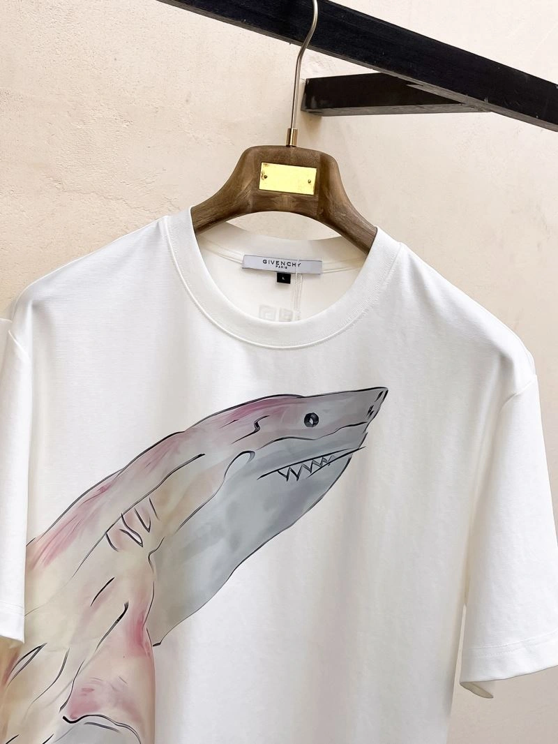 Breathable Givenchy T-Shirts 123605