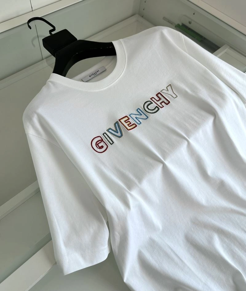 Breathable Givenchy T-Shirts 123603