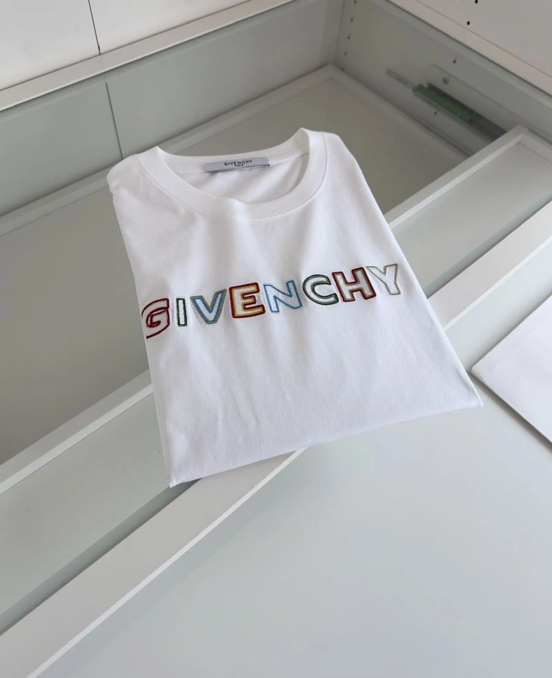 Breathable Givenchy T-Shirts 123603