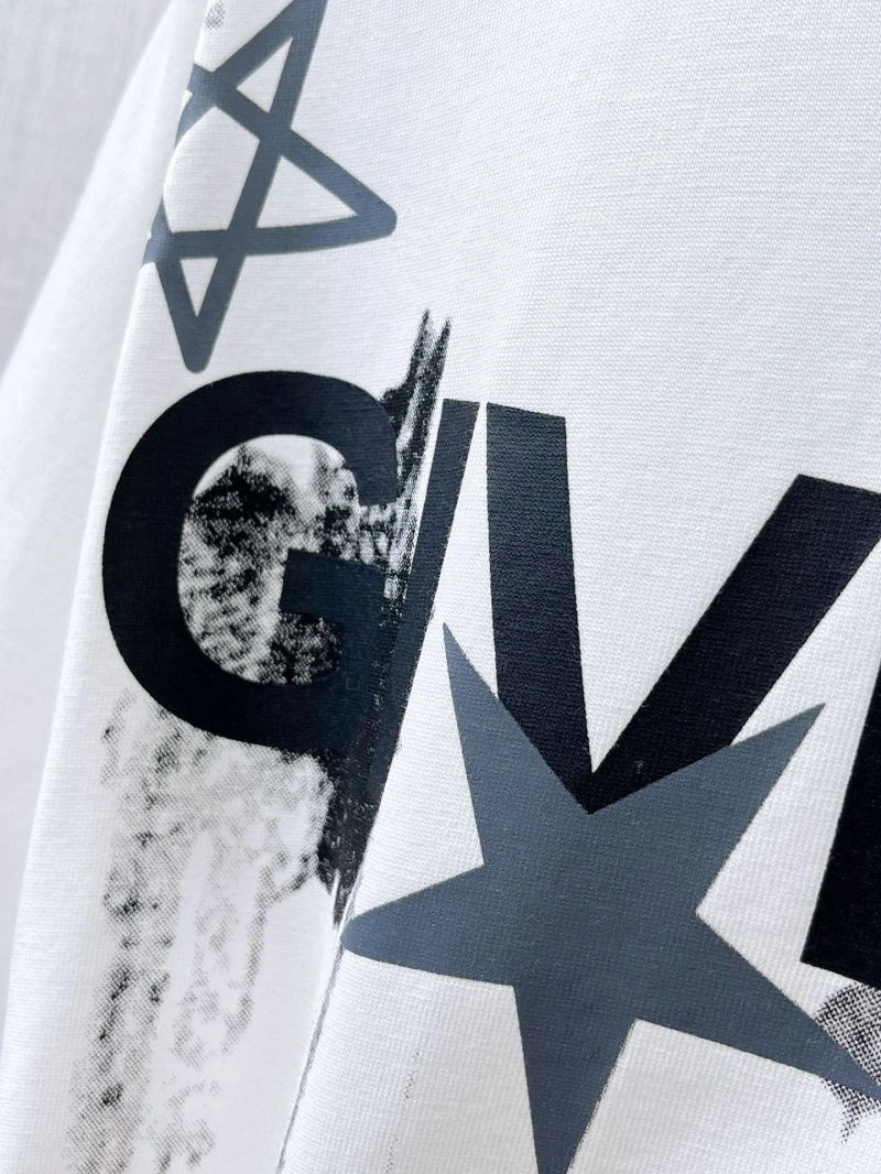 Sustainable Givenchy T-Shirts 123599