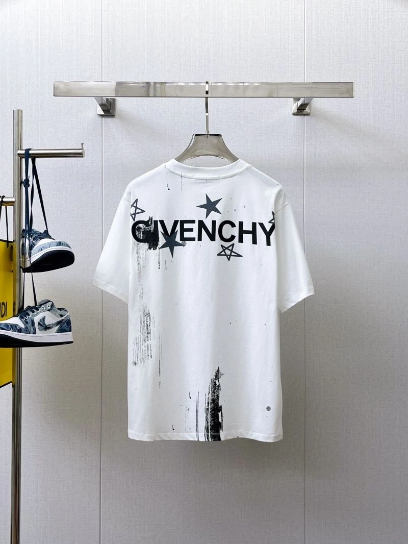 Sustainable Givenchy T-Shirts 123599
