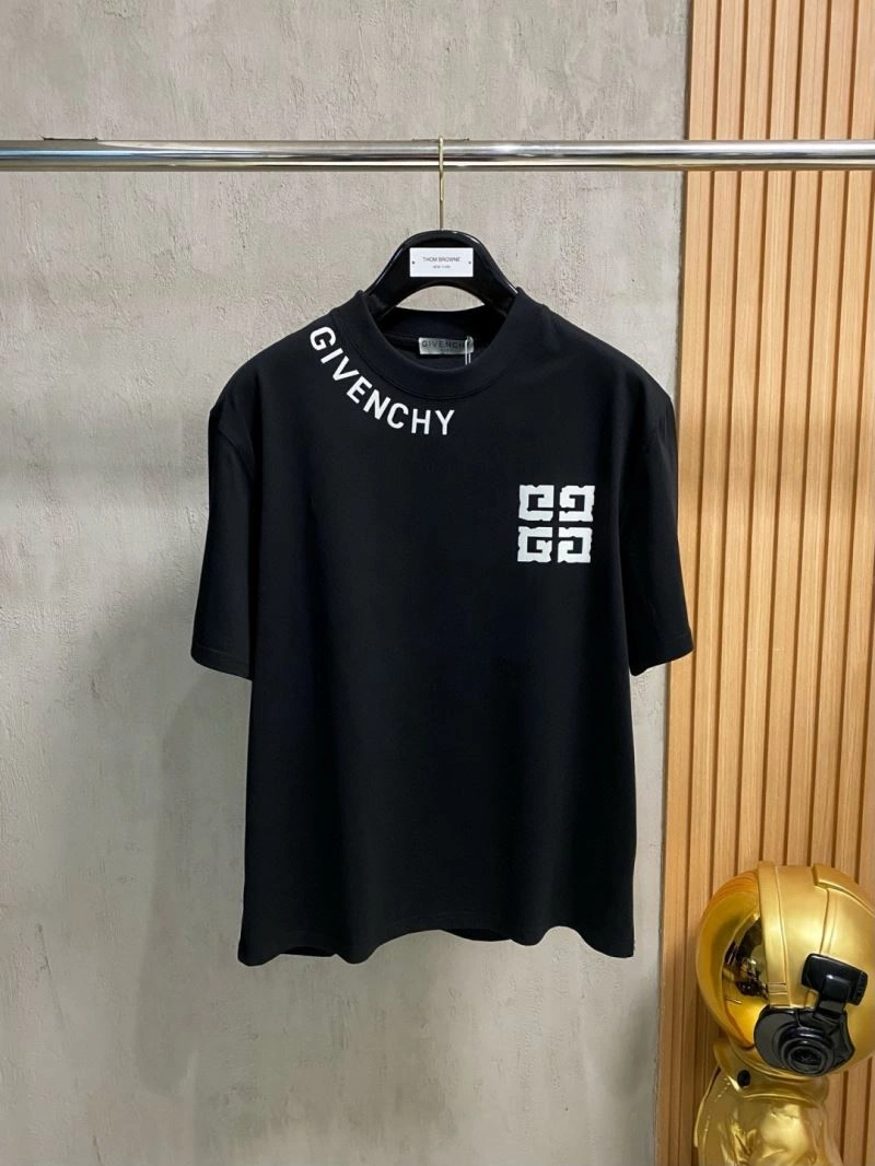 Compact Givenchy T-Shirts 123598