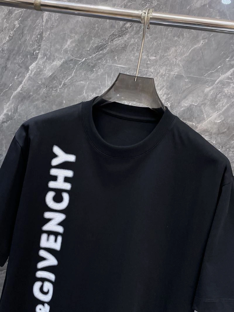 MoistureWicking Givenchy T-Shirts 123589