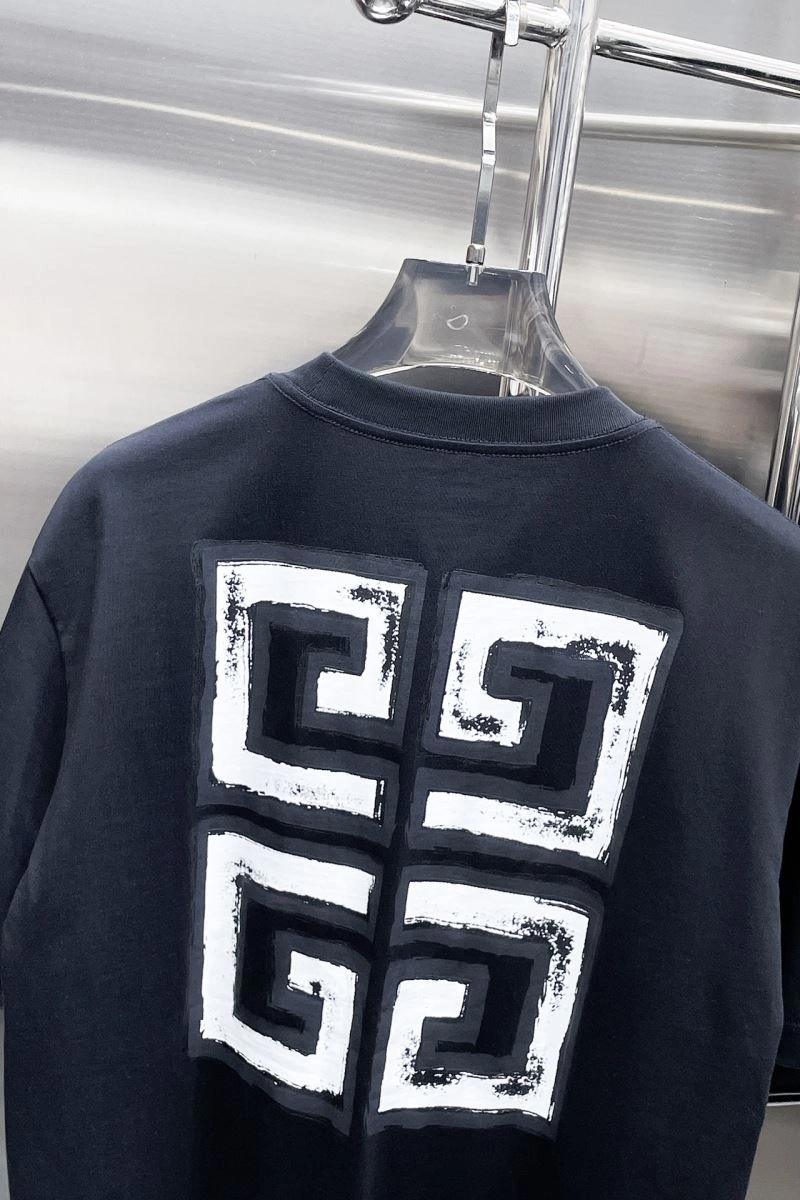 WaterResistant Givenchy T-Shirts 123586