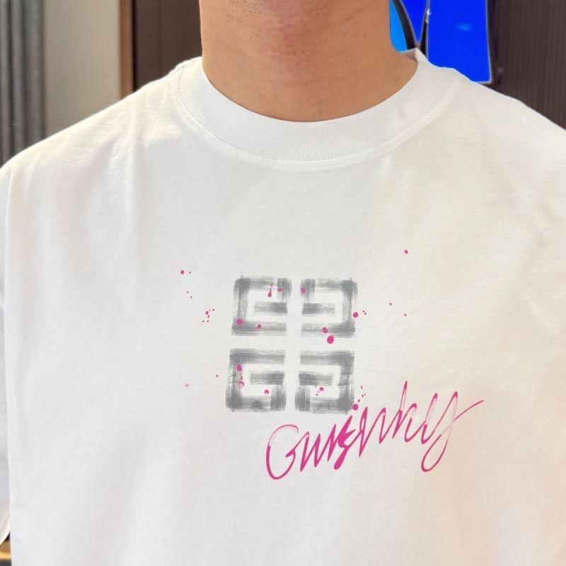 MultiPurpose Givenchy T-Shirts 123580