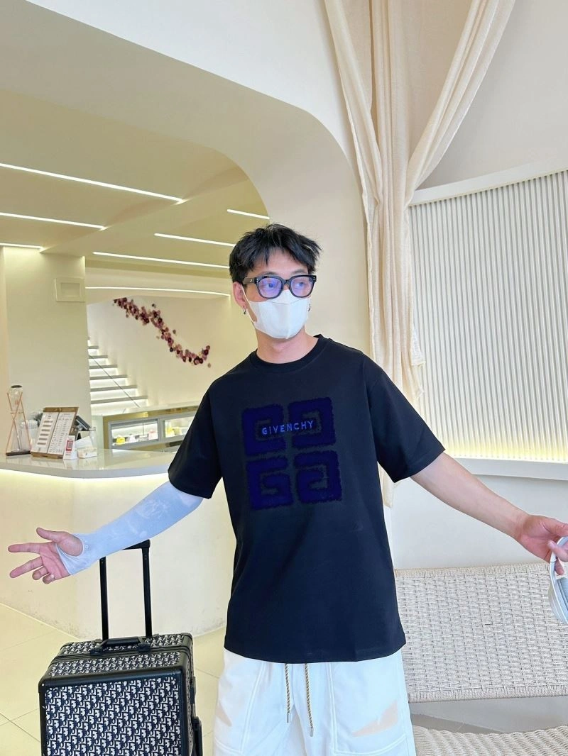 Givenchy T-Shirts Original 123579