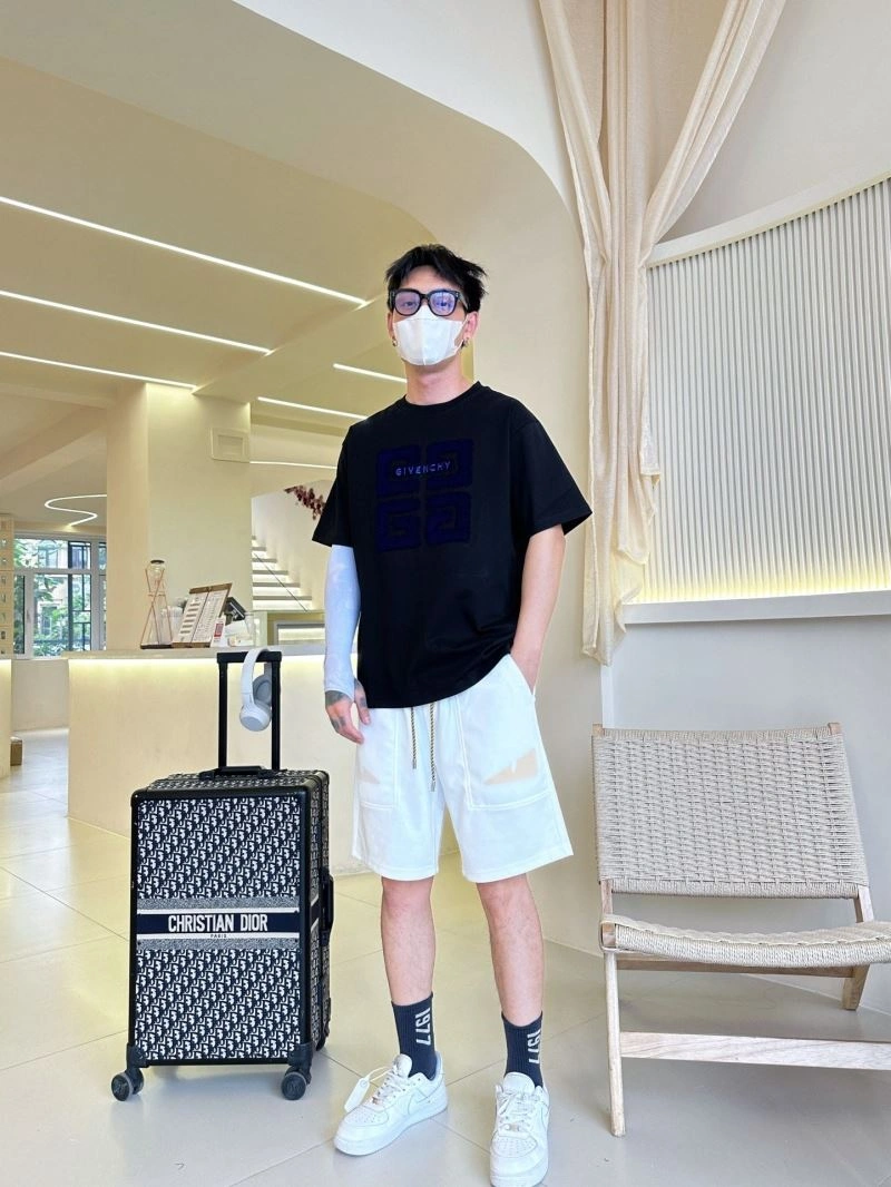 Givenchy T-Shirts Original 123579