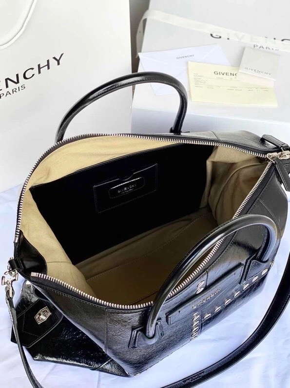 Sustainable Givenchy Top Handle Bags 73569