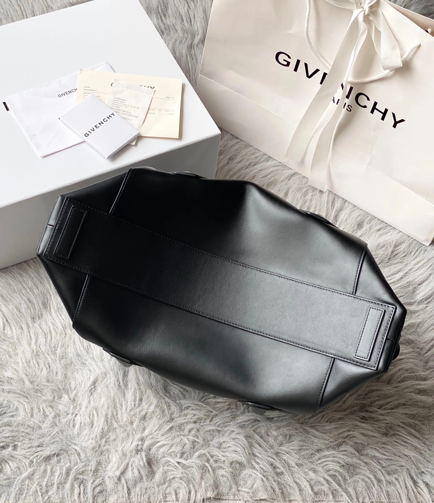 Reliable Givenchy Top Handle Bags 71704