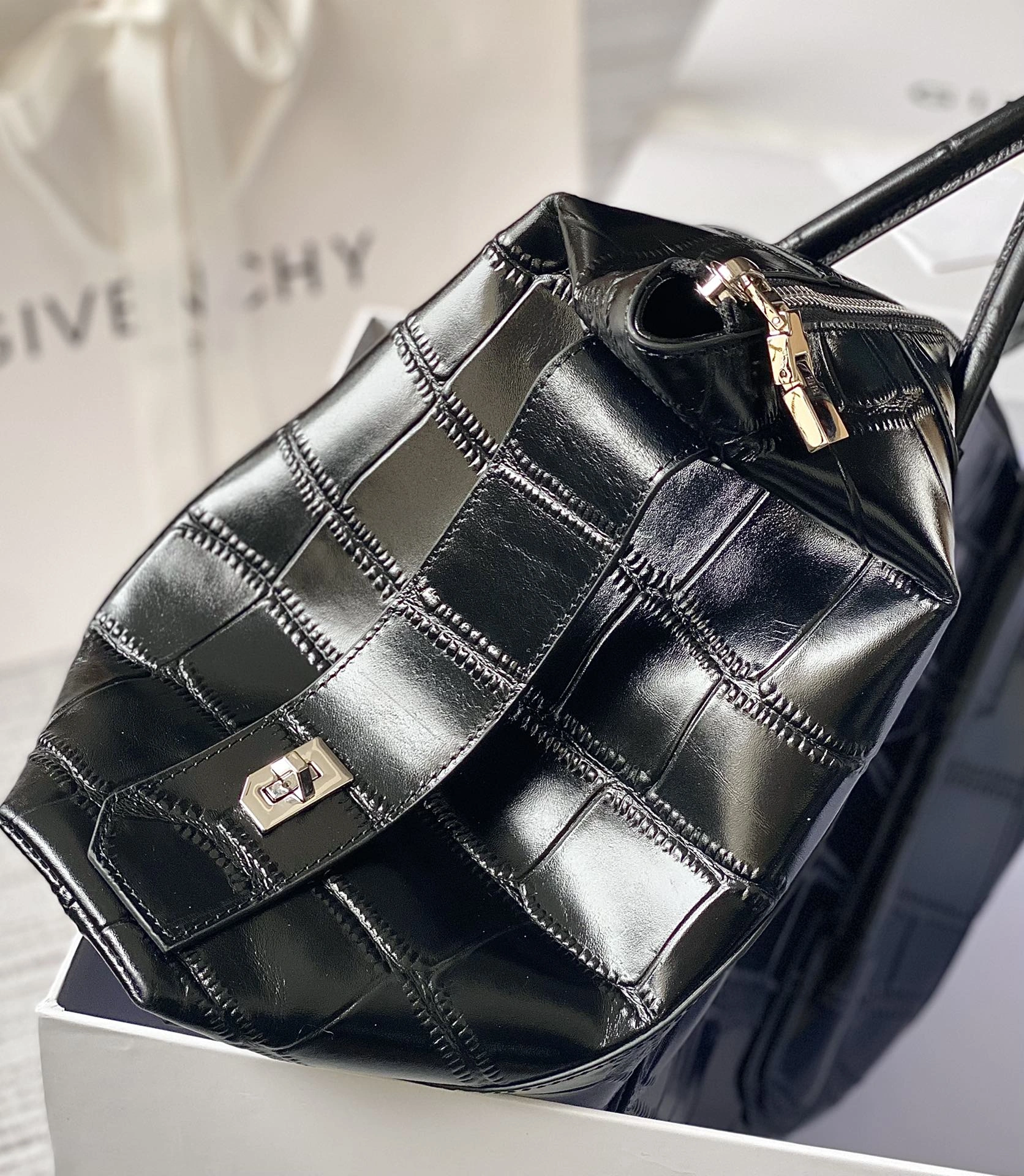 UrbanChic Givenchy Top Handle Bags 71693