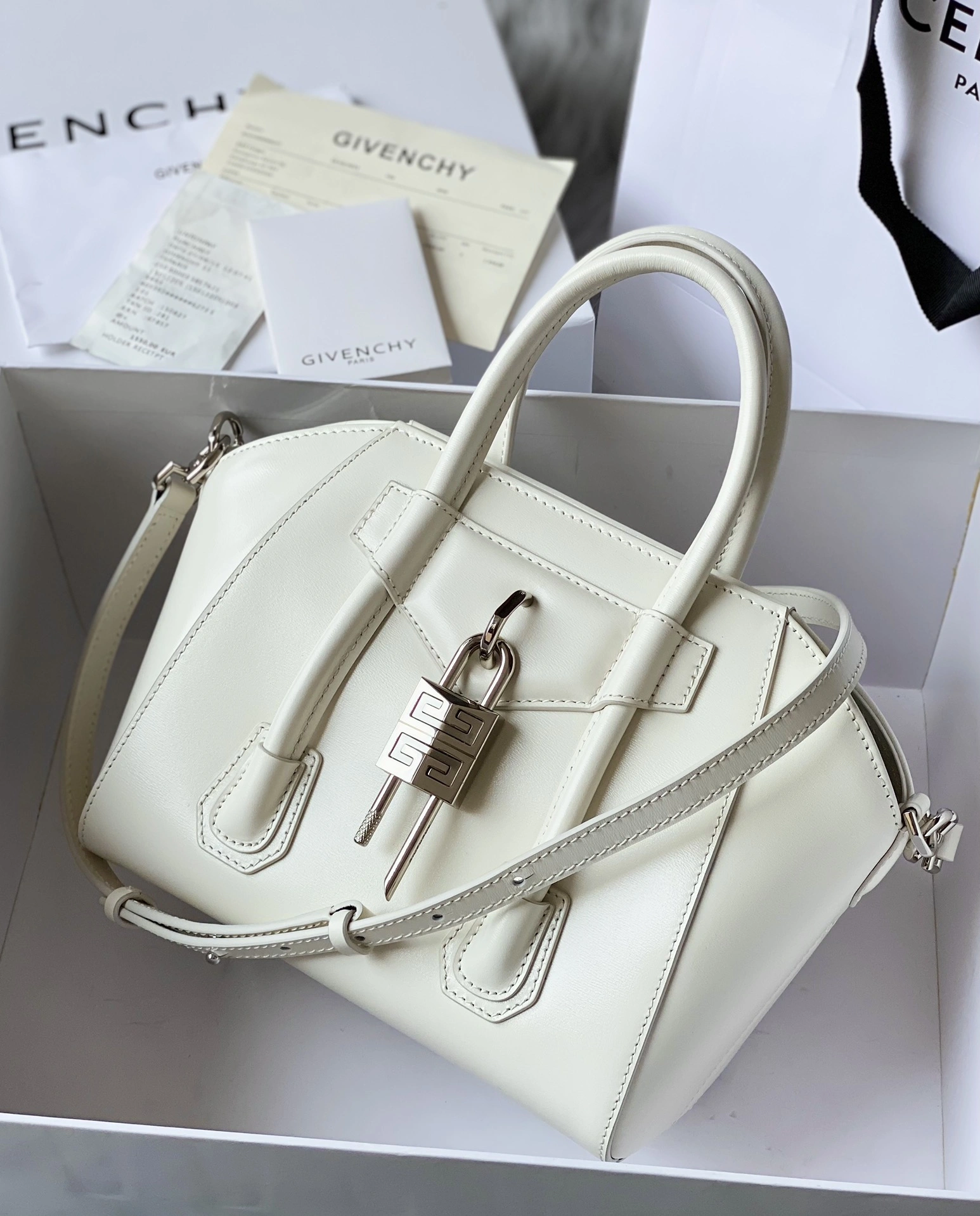 ZipUp Givenchy Top Handle Bags 71698