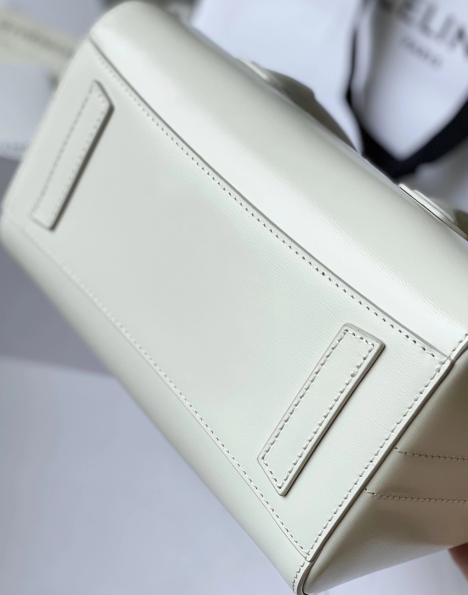 ZipUp Givenchy Top Handle Bags 71698