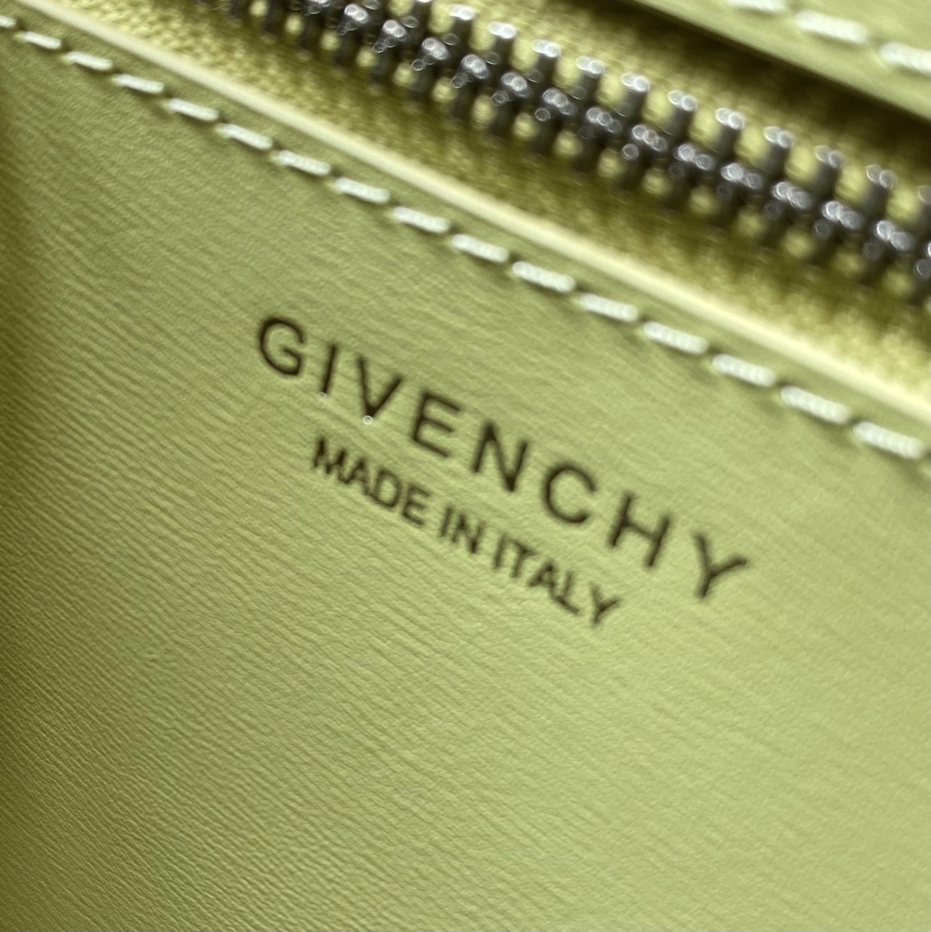 Givenchy Top Handle Bags FashionForward 71702