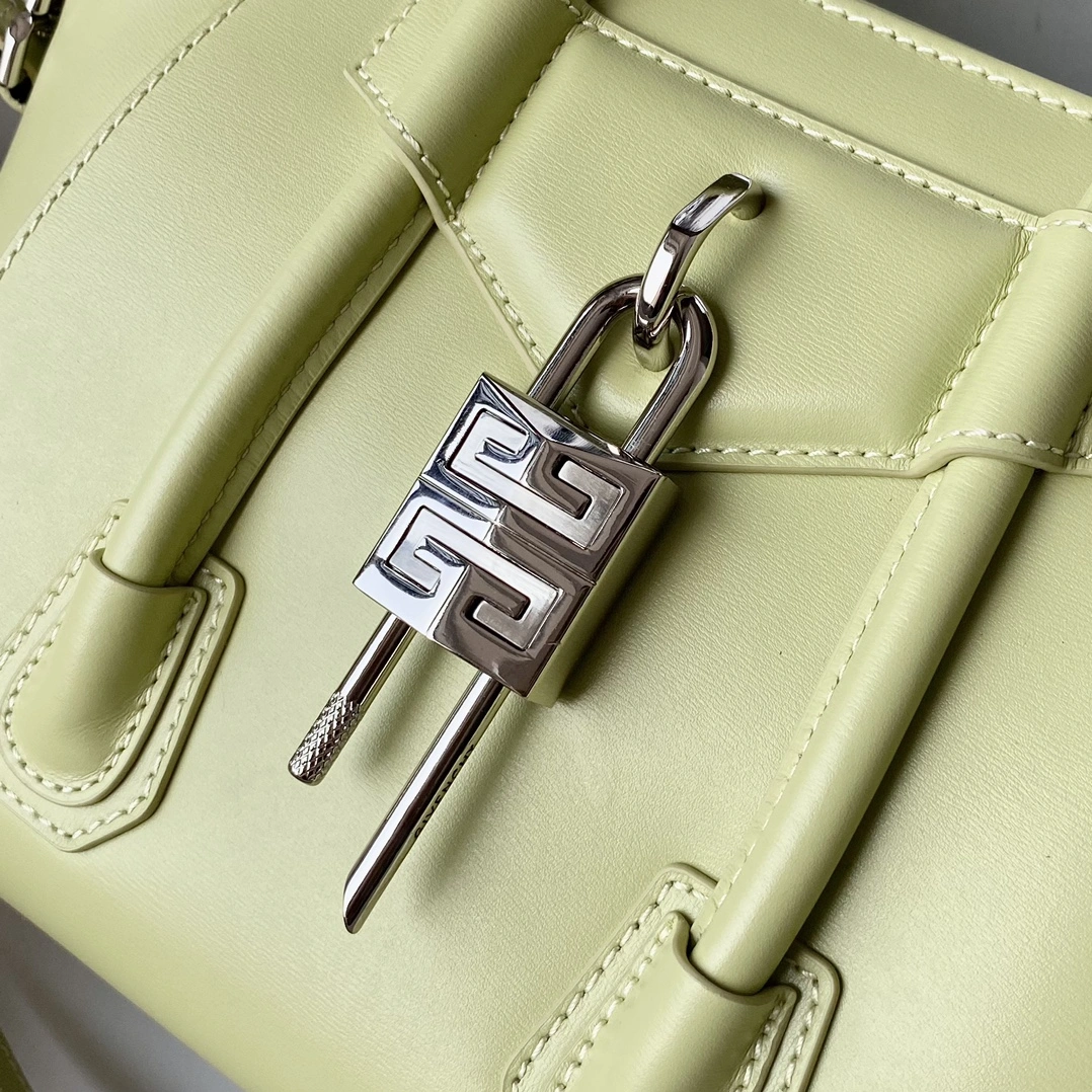 Givenchy Top Handle Bags FashionForward 71702