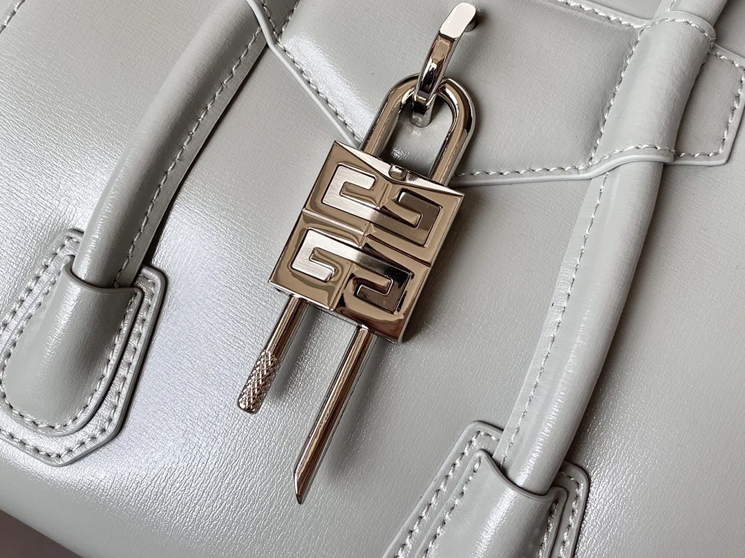 Givenchy Top Handle Bags OnTrend 37707