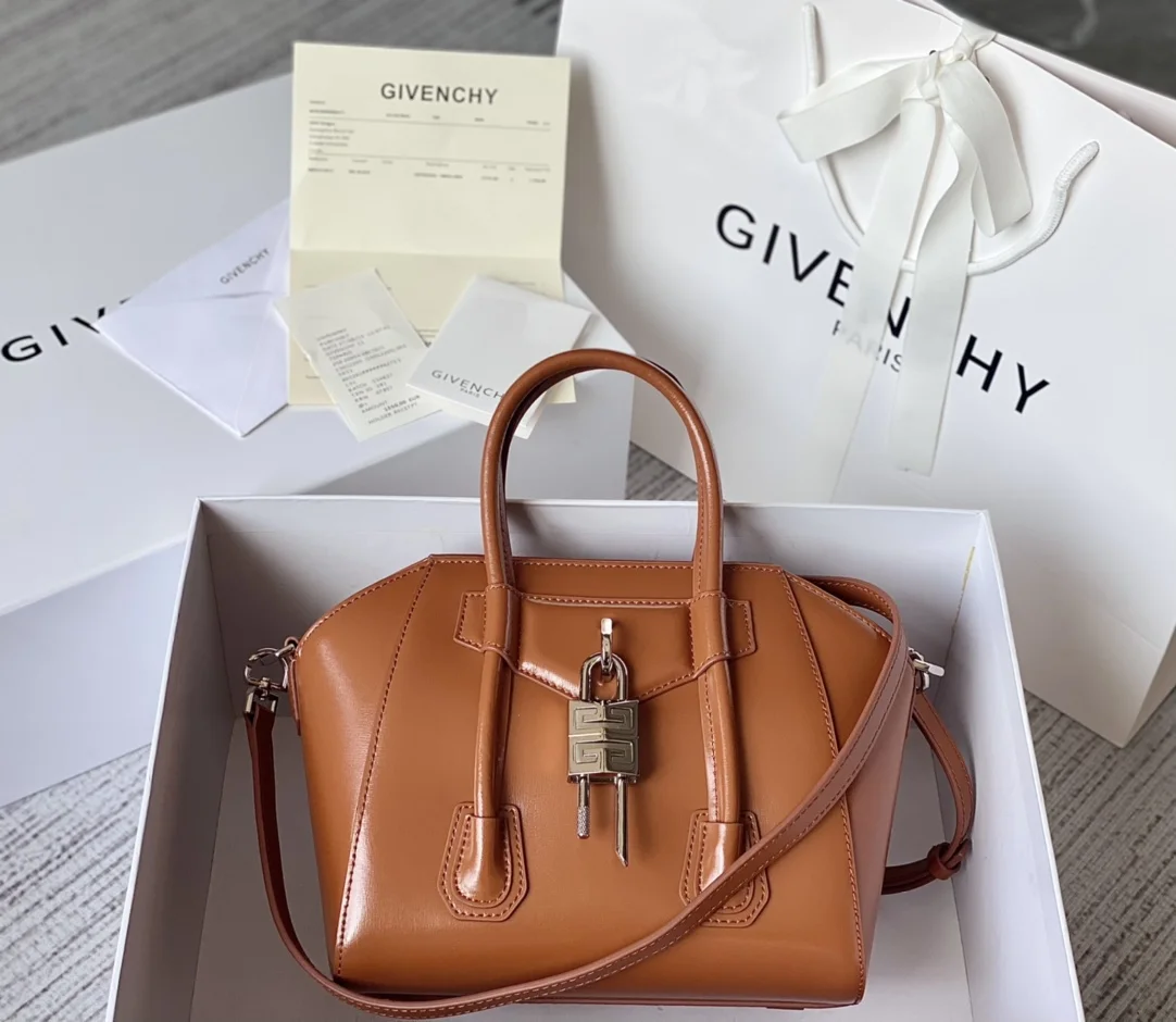 Lightweight Givenchy Top Handle Bags 37708