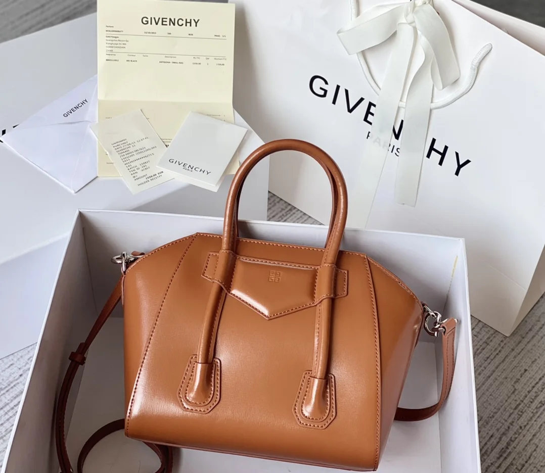 Lightweight Givenchy Top Handle Bags 37708