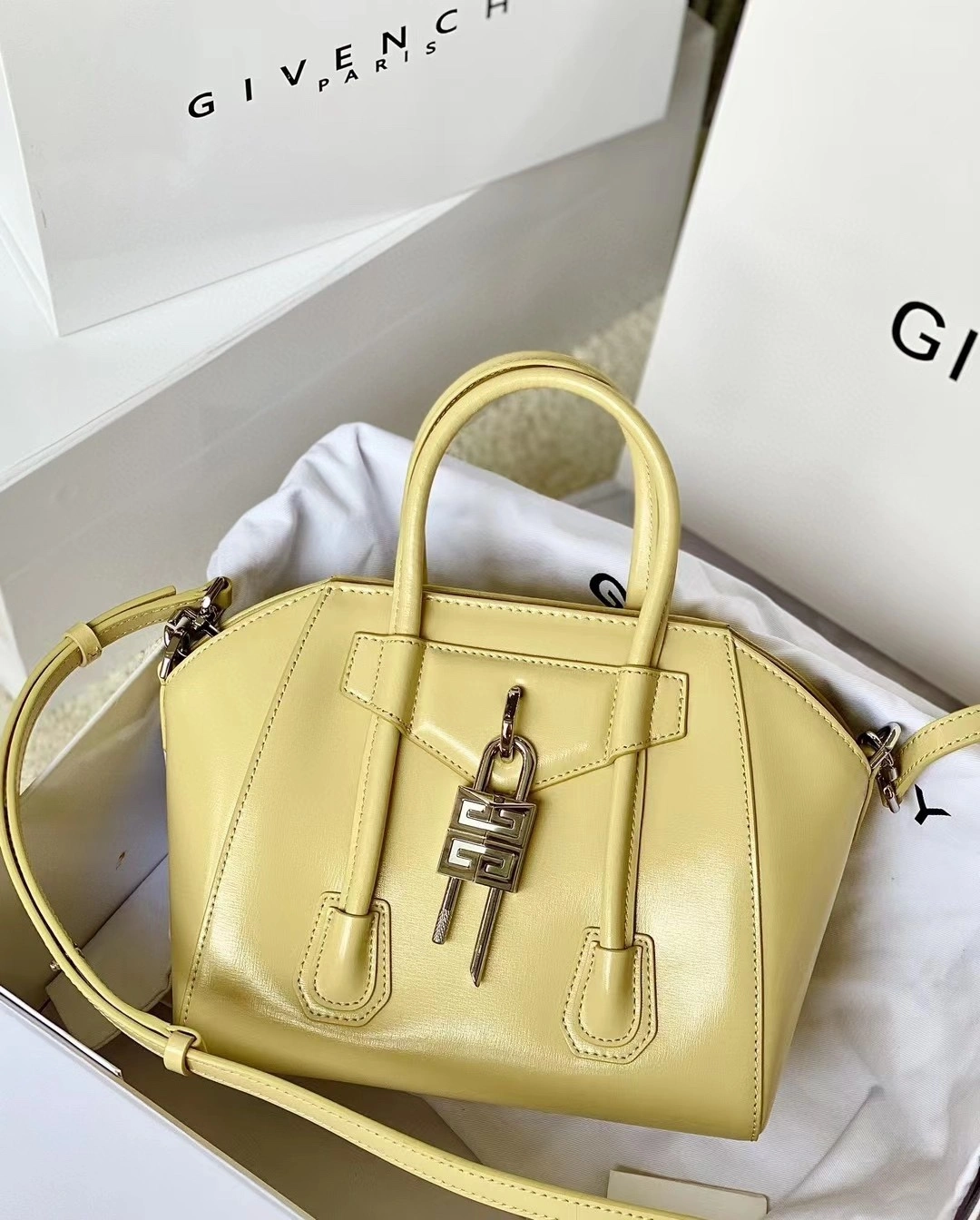 Givenchy Top Handle Bags Thermal 71746