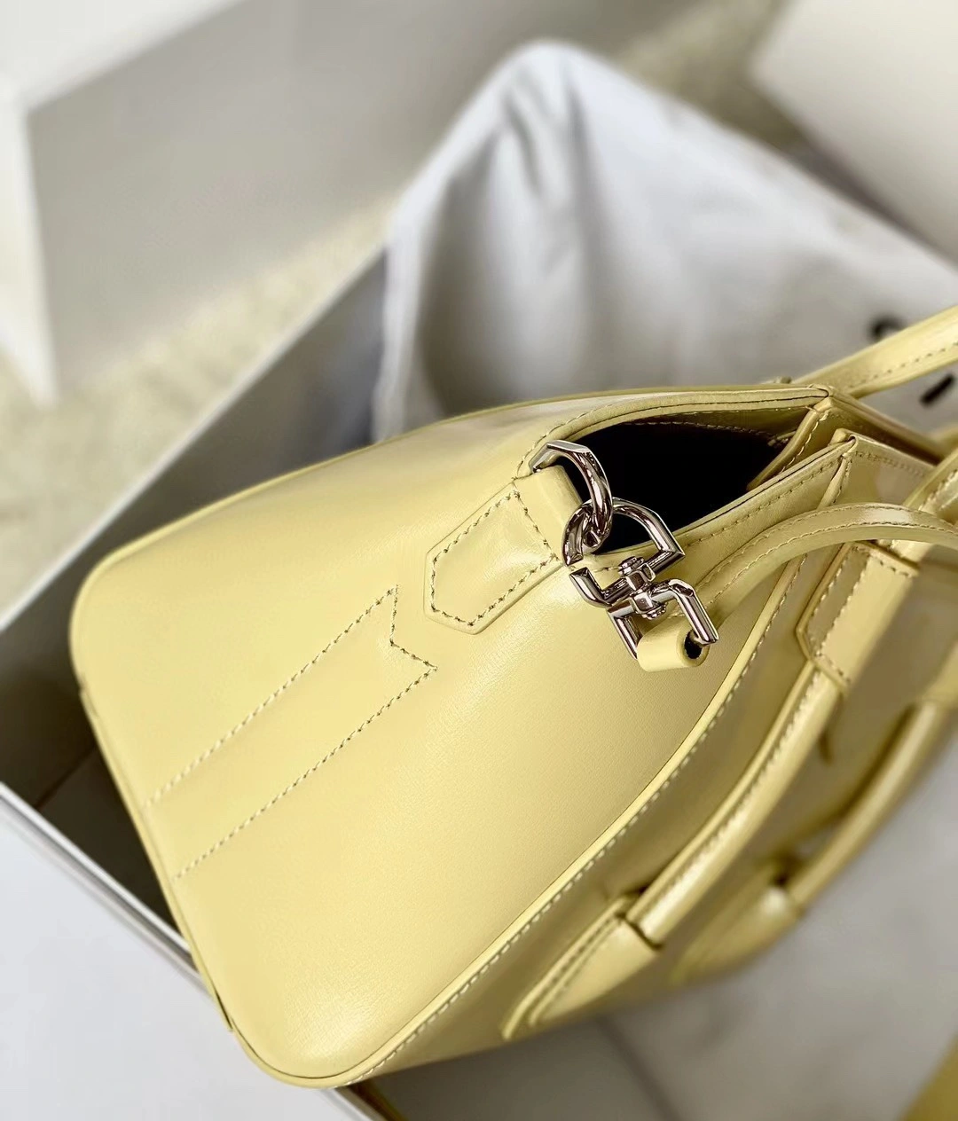 Givenchy Top Handle Bags Thermal 71746