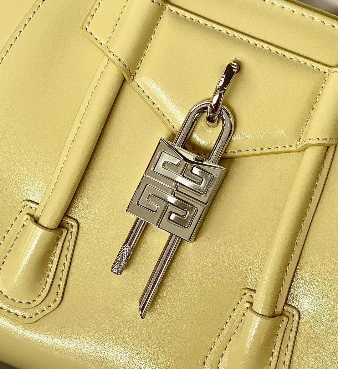 Givenchy Top Handle Bags Thermal 71746