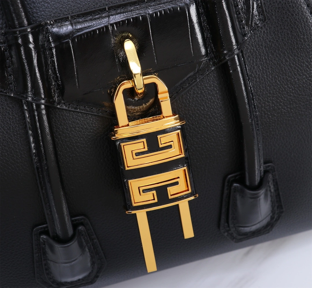 Durable Givenchy Top Handle Bags 71782