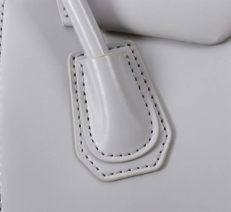 Breathable Givenchy Top Handle Bags 44883