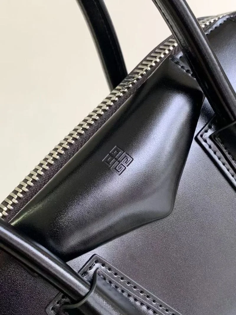 Givenchy Top Handle Bags Vibrant 44876
