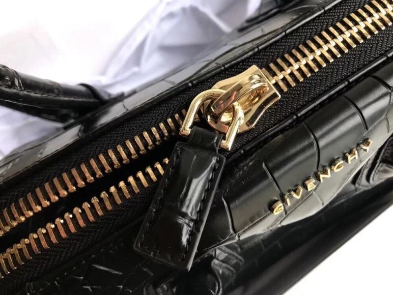 Givenchy Top Handle Bags Vibrant 44922