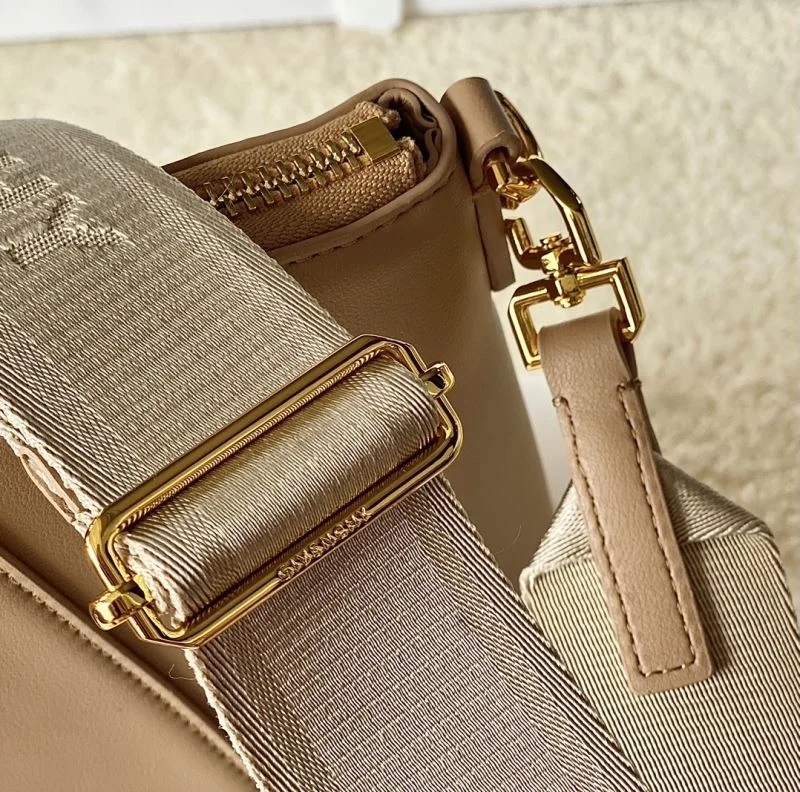 Tailored Givenchy Top Handle Bags 44874