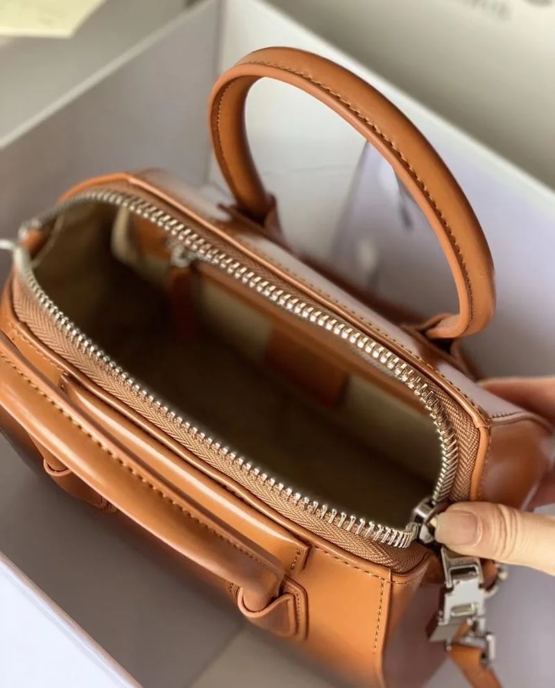 Snug Givenchy Top Handle Bags 44915