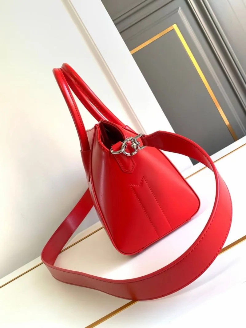 Reliable Givenchy Top Handle Bags 44897
