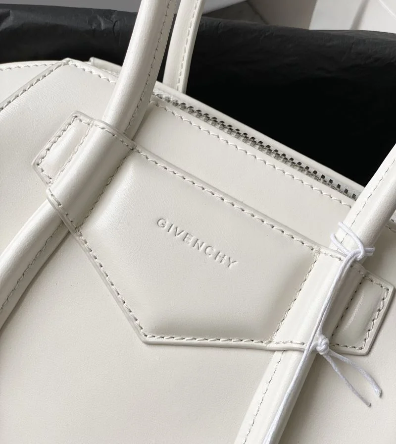 Givenchy Top Handle Bags Vibrant 44657