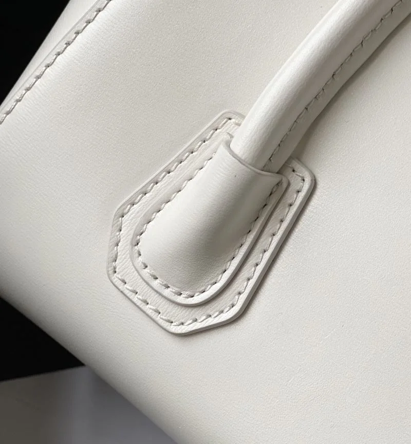 Givenchy Top Handle Bags Vibrant 44657