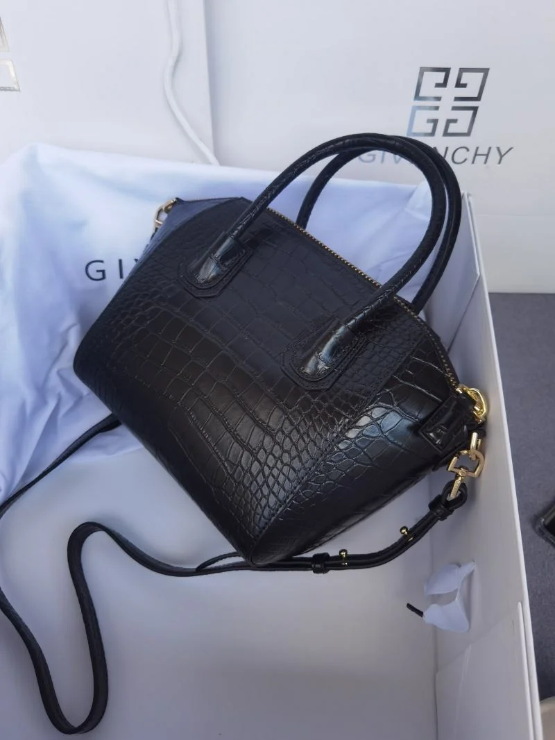 Givenchy Top Handle Bags Vibrant 44651