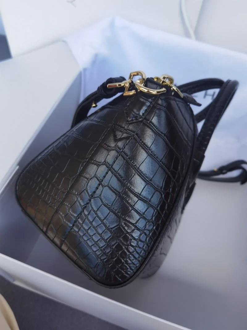 Givenchy Top Handle Bags Vibrant 44651
