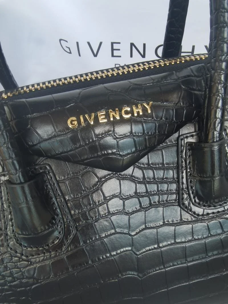 Givenchy Top Handle Bags Vibrant 44651