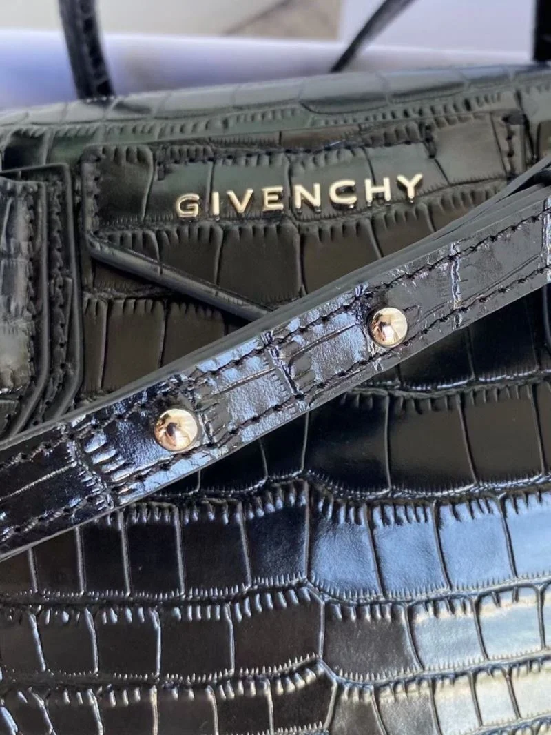 Sustainable Givenchy Top Handle Bags 44754