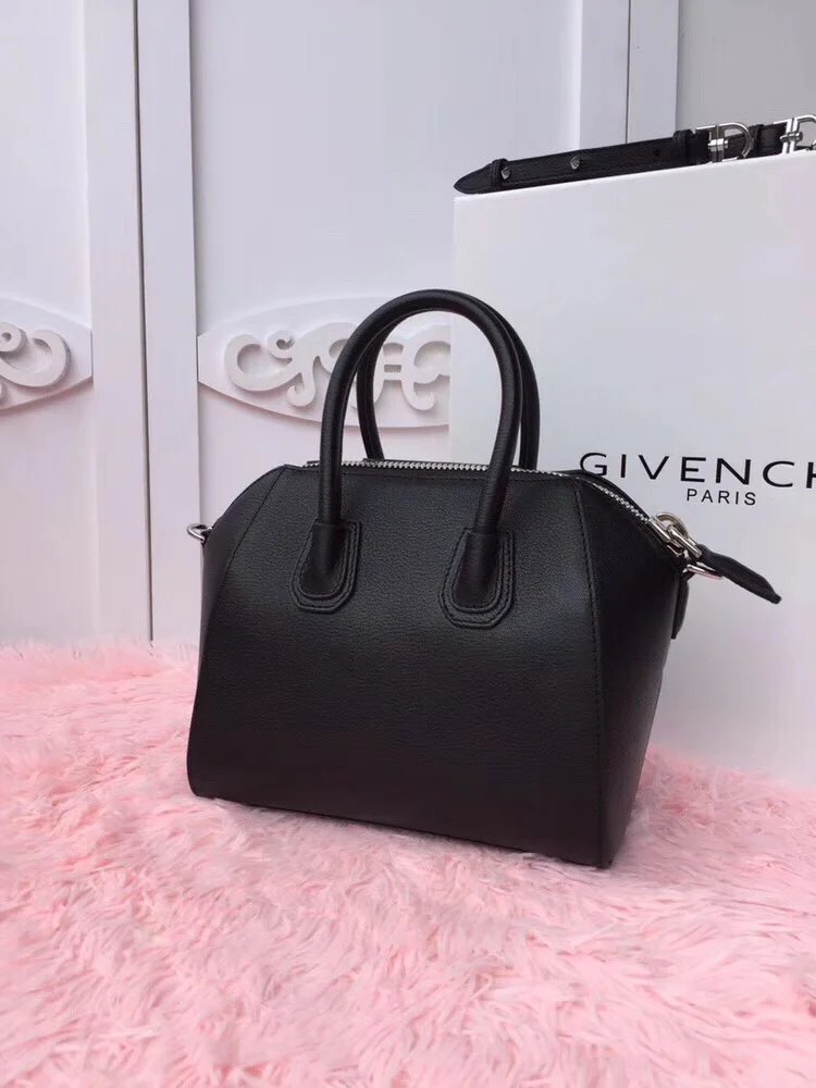 Givenchy Top Handle Bags UrbanStyle 44643