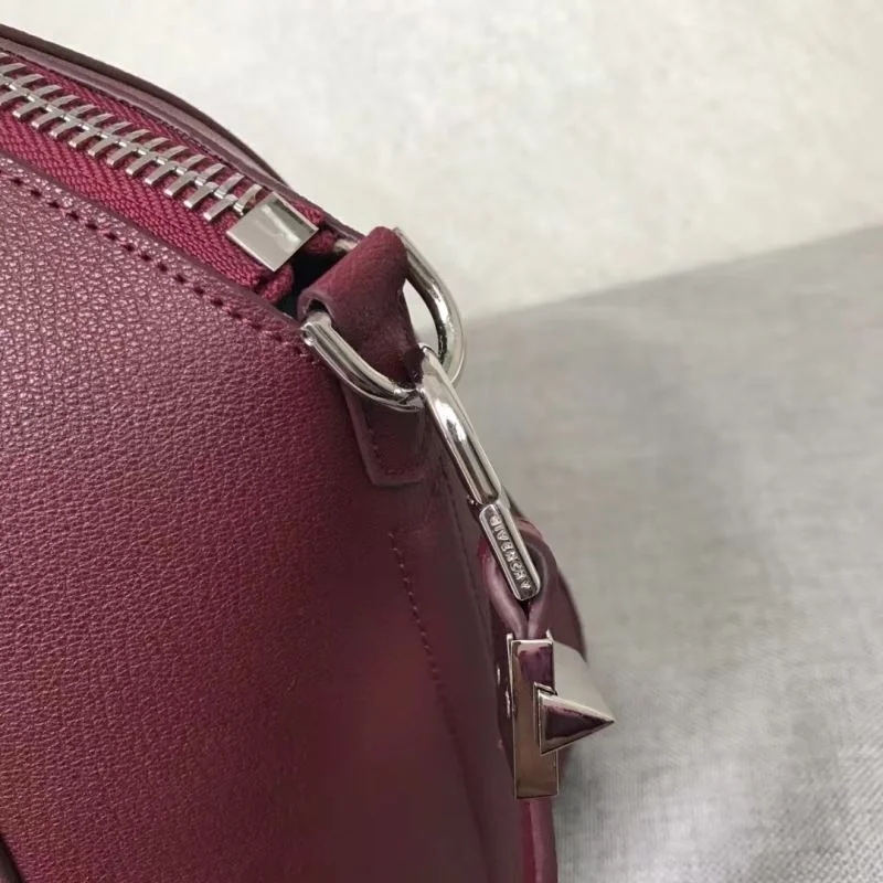 Givenchy Top Handle Bags RelaxedFit 44631