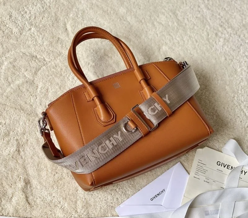 Reliable Givenchy Top Handle Bags 44614