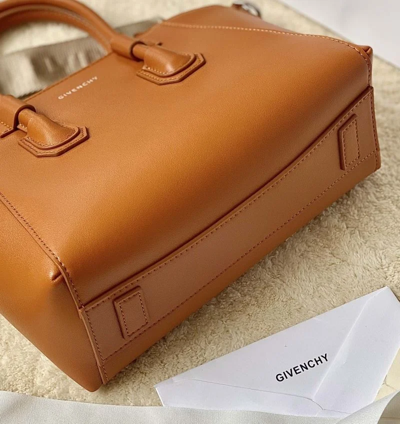Reliable Givenchy Top Handle Bags 44614