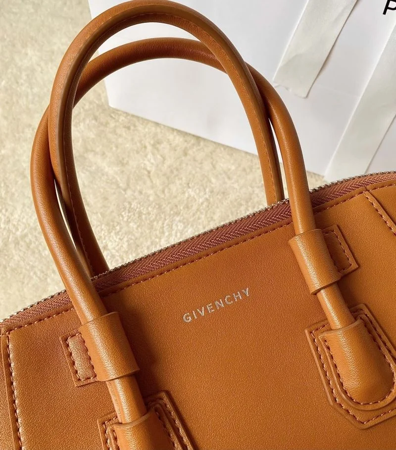 Reliable Givenchy Top Handle Bags 44614