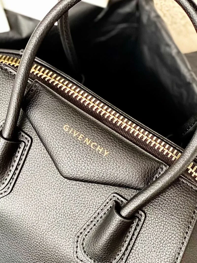 Breathable Givenchy Top Handle Bags 44604
