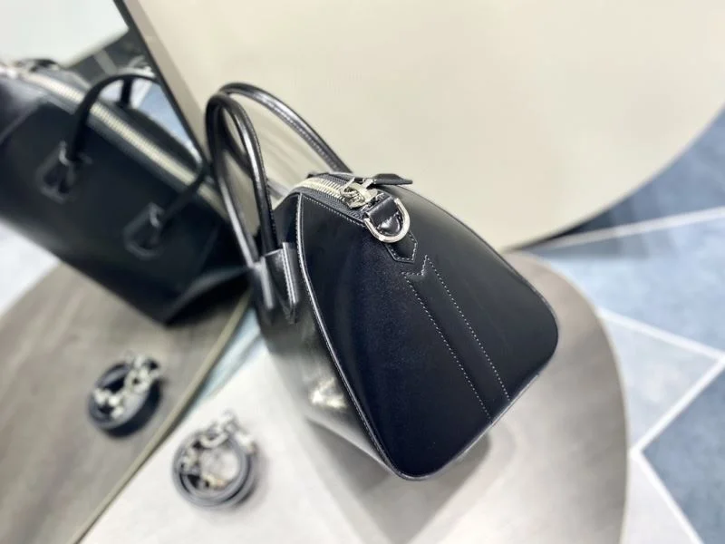 AllSeason Givenchy Top Handle Bags 44576