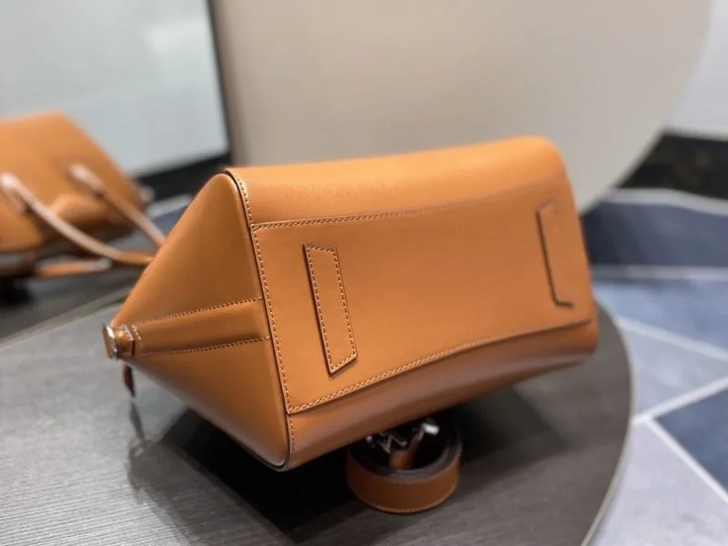 Cozy Givenchy Top Handle Bags 44534