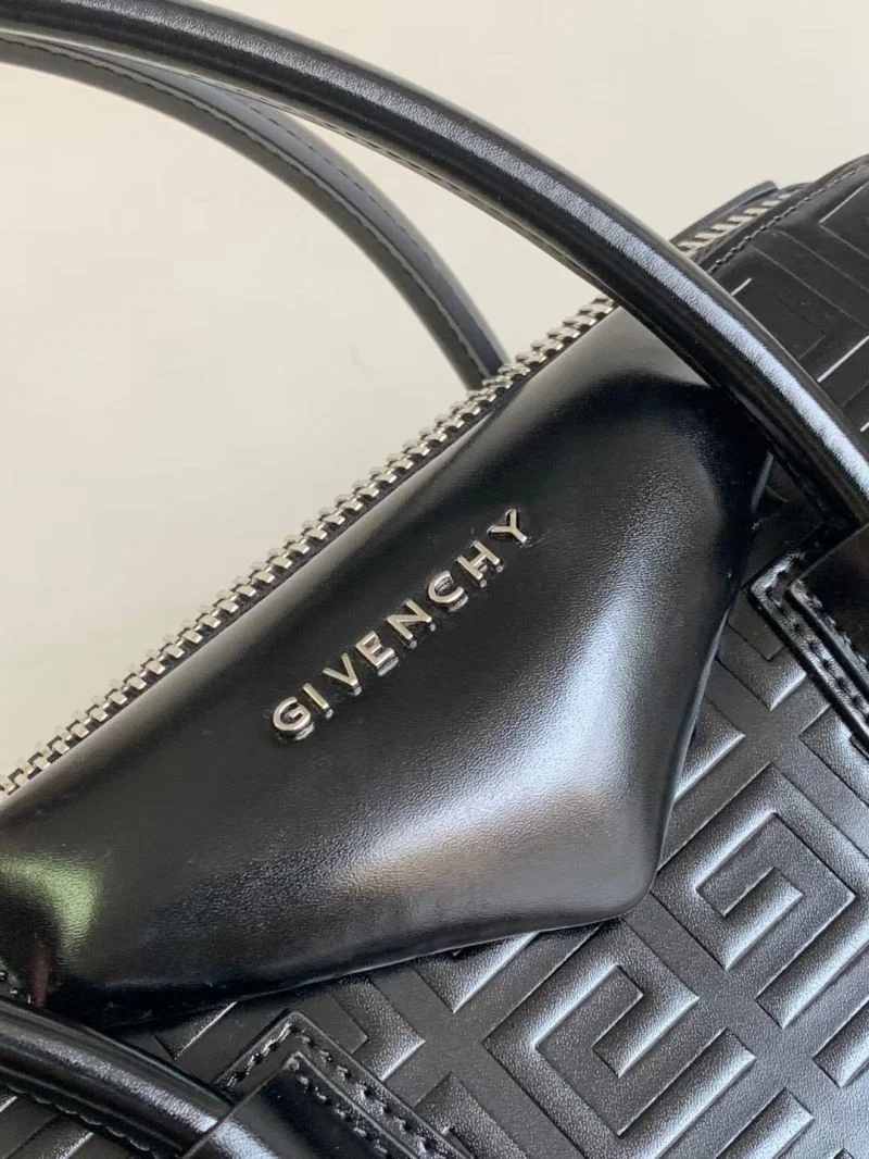 FastDry Givenchy Top Handle Bags 44535