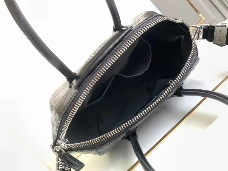 Colorful Givenchy Top Handle Bags 44540